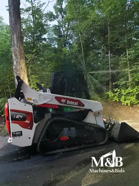 2021 BOBCAT T64 — photo 12