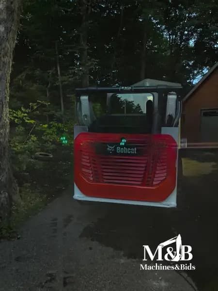2021 BOBCAT T64 — photo 13