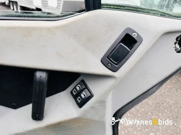 2020 CAN-AM DEFENDER 6X6 XT HD10 — photo 17