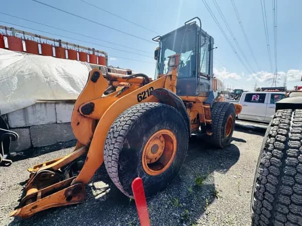 2004 CASE 621D — photo 3