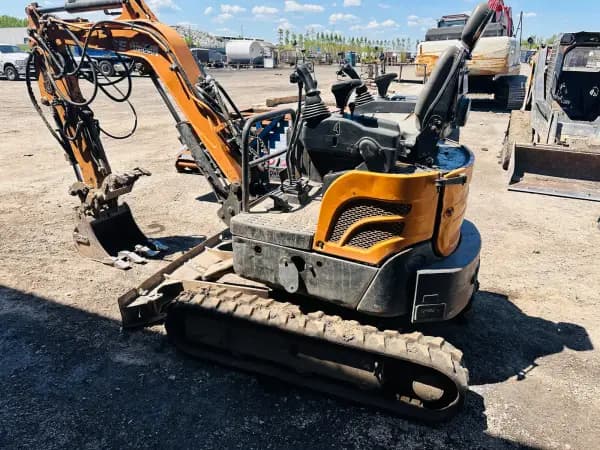 2019 CASE CX17C