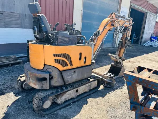 2019 CASE CX17C — photo 2