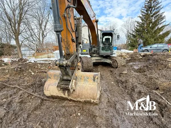 2021 CASE CX220C — photo 3