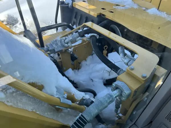 2021 CATERPILLAR 323 — photo 9