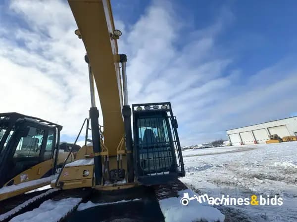 2004 CATERPILLAR 330C — photo 11
