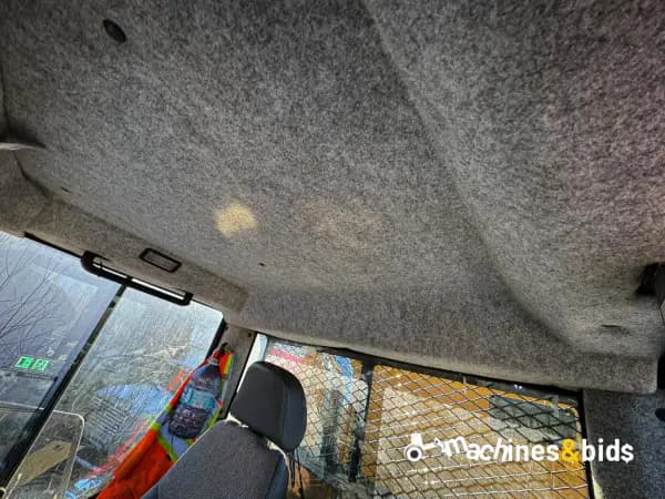 2017 DEERE 260E — photo 22
