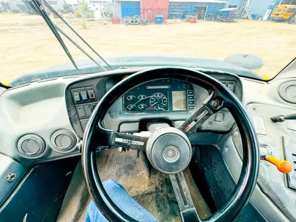 2002 DEERE 350D — photo 20