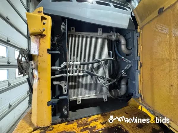 2012 DEERE 844K — photo 9