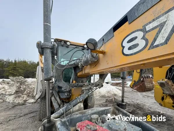 2015 DEERE 870G — photo 10