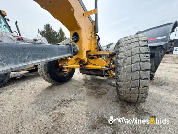 2015 DEERE 870G — photo 12