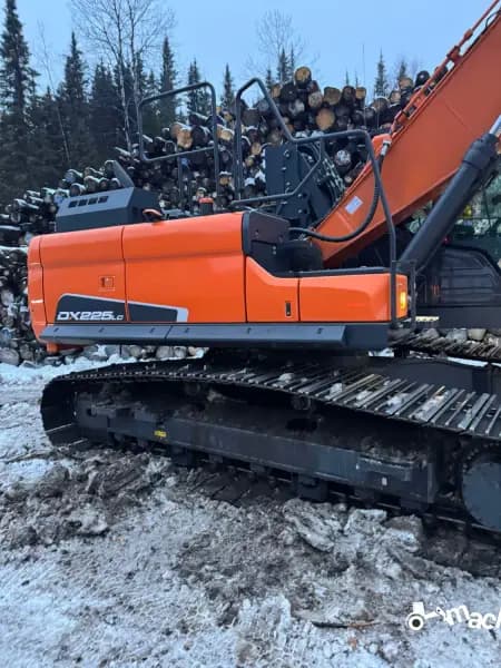 2022 DOOSAN DX225 LC