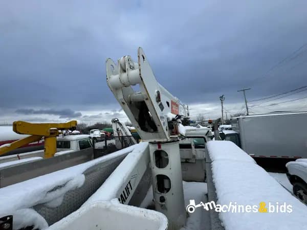2005 FREIGHTLINER BUSINESS CLASS M2 100 — photo 10