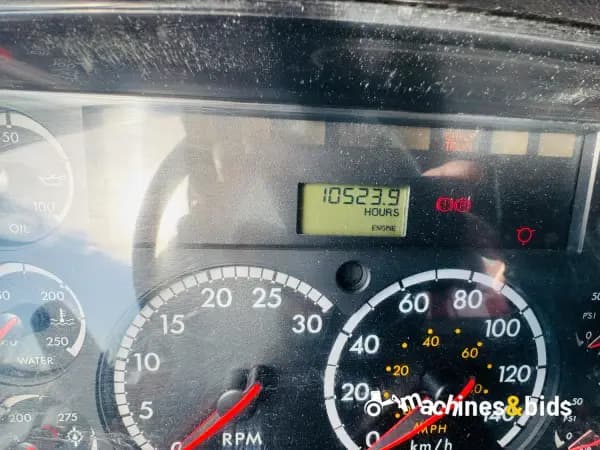 2005 FREIGHTLINER BUSINESS CLASS M2 112 — photo 18