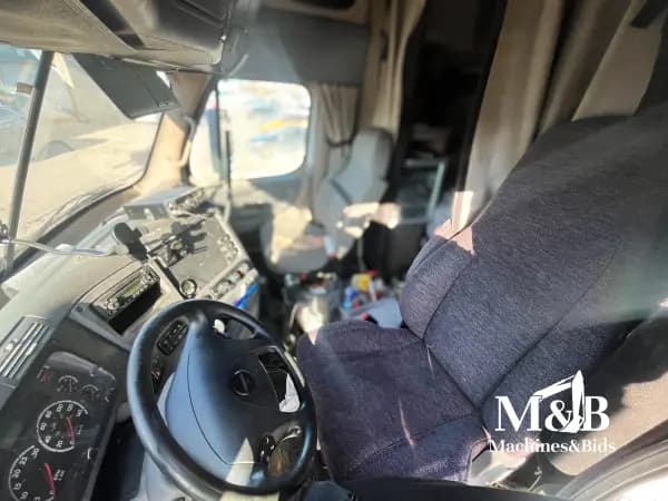 FREIGHTLINER CASCADIA 125 2014 #2030 — photo 11