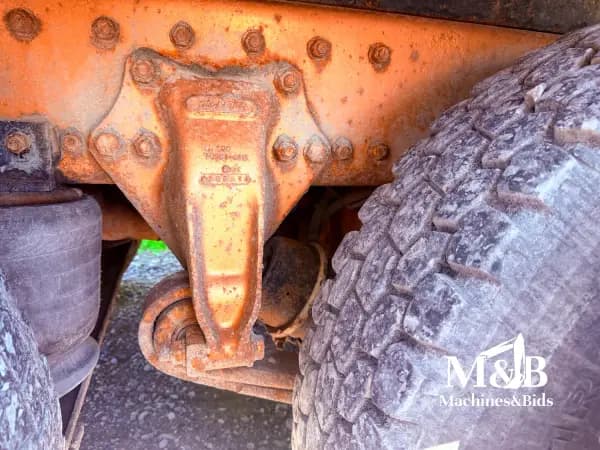 Freightliner FLD 112 — photo 18