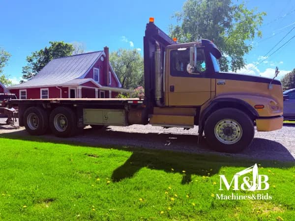 Freightliner FLD 112 — photo 3