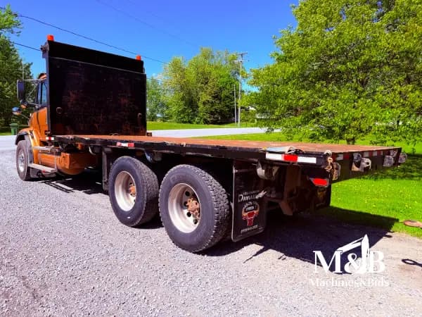 Freightliner FLD 112 — photo 5