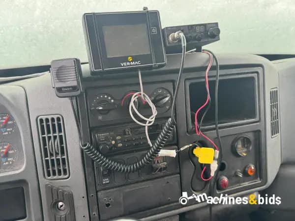 2003 INTERNATIONAL DURASTAR 4300 — photo 13