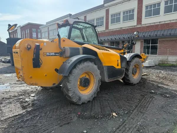 2015 JCB 535-125 — photo 3