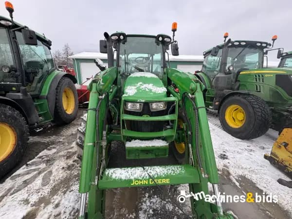 2017 JOHN DEERE 5100R — photo 2