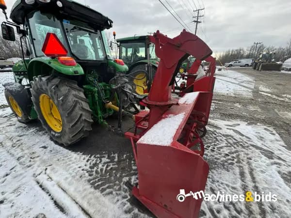 2017 JOHN DEERE 5100R — photo 6