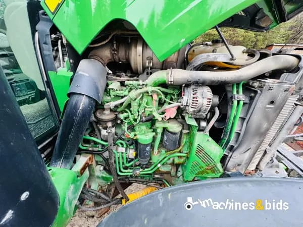 2018 JOHN DEERE 5125R — photo 12