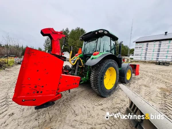 2018 JOHN DEERE 5125R — photo 2