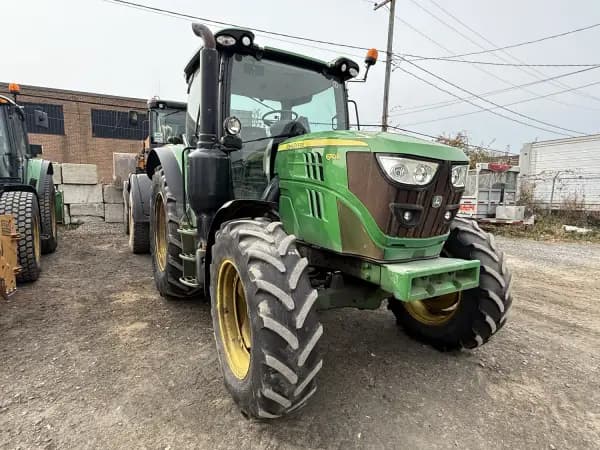 2017 JOHN DEERE 6110R — photo 2