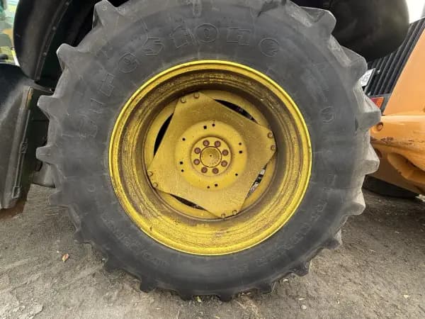 2017 JOHN DEERE 6110R — photo 8