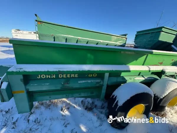 Pièces jointes de plantation JOHN DEERE 780 — photo 10