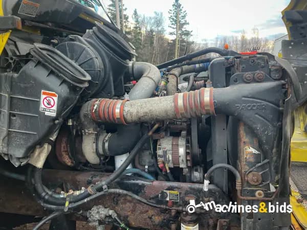 2009 KENWORTH T370 — photo 13