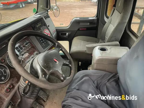 2009 KENWORTH T370 — photo 9