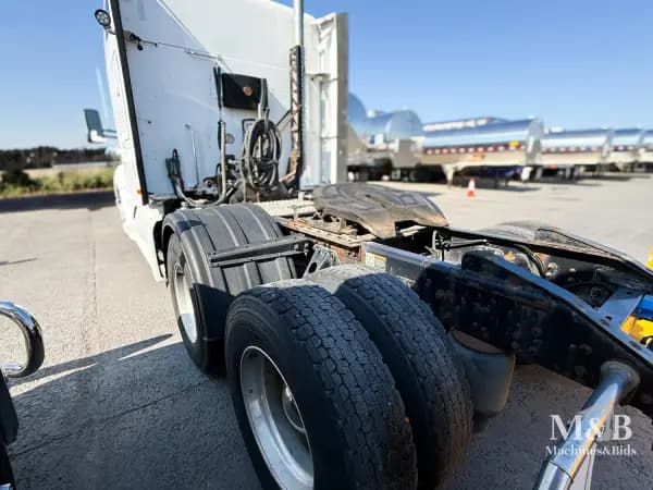 2019 KENWORTH T680 — photo 7