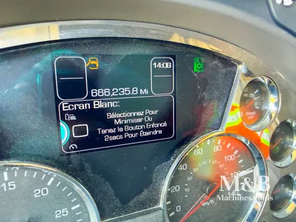 KENWORTH T680 2021 — dashboard display screen