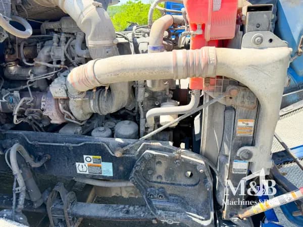 KENWORTH T680 2021 — engine compartment detail