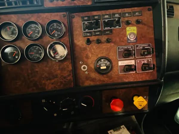2003 KENWORTH T800 — photo 9