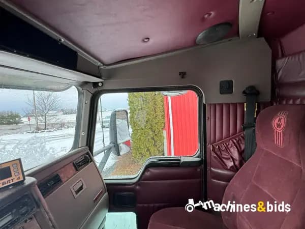 2005 KENWORTH T800 — photo 10