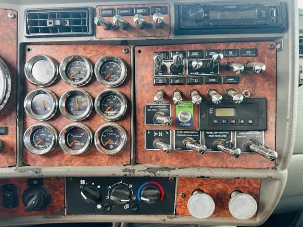 KENWORTH T800 2006 — photo 10