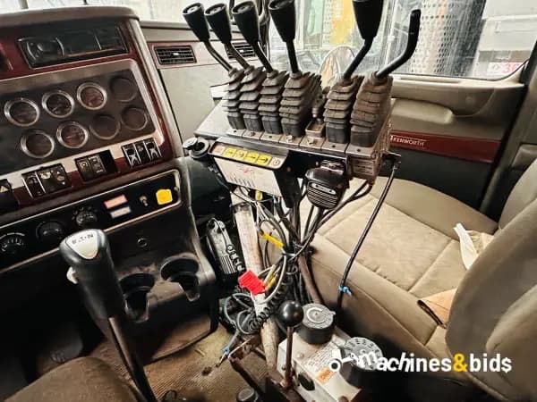 2007 KENWORTH T800 — photo 12