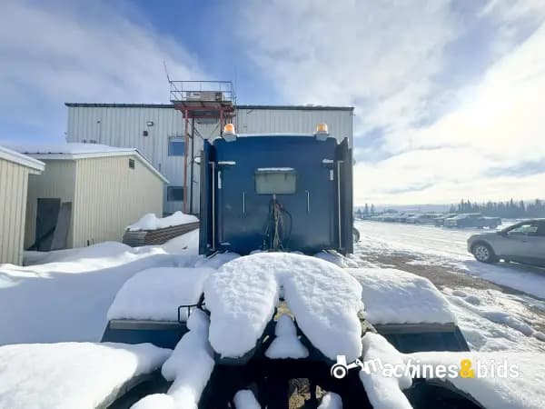 2010 KENWORTH T800 — photo 8