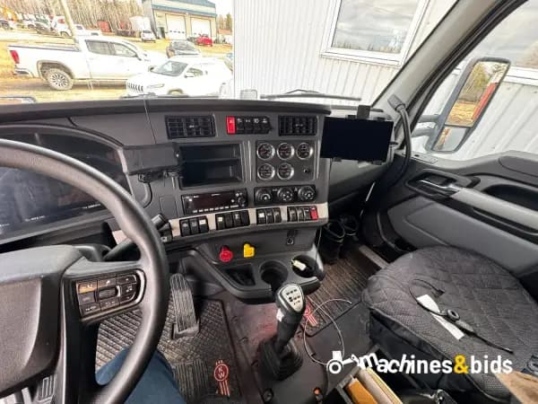 2022 KENWORTH T880 — photo 14