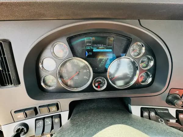 2022 KENWORTH T880 — photo 22