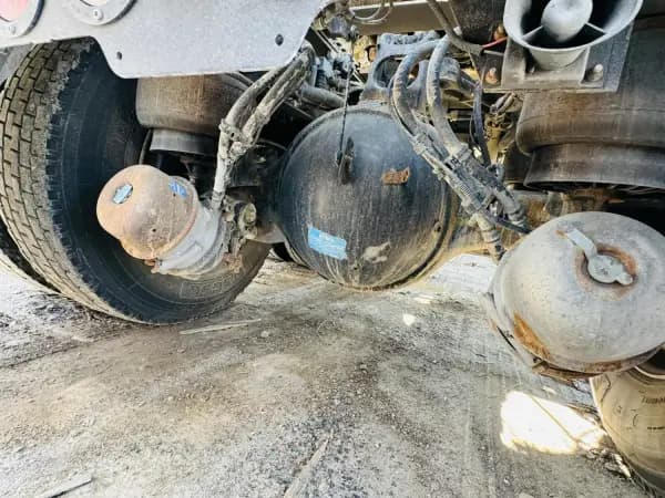 2022 KENWORTH T880 — photo 9