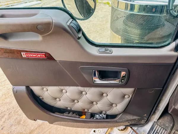 2020 KENWORTH W900 — photo 20