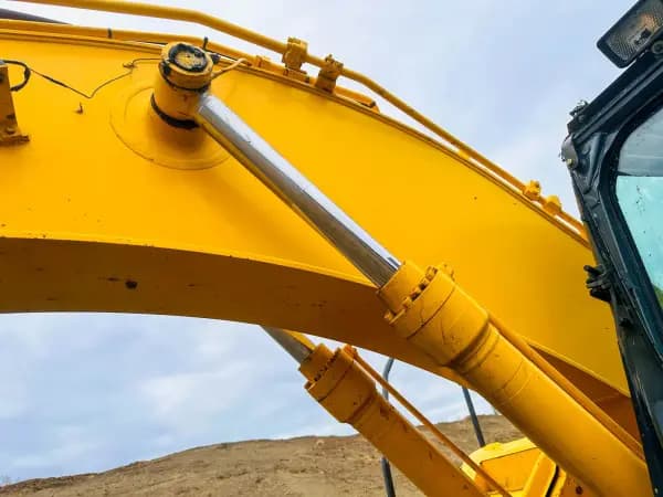 2011 KOBELCO SK215SR LC — photo 19