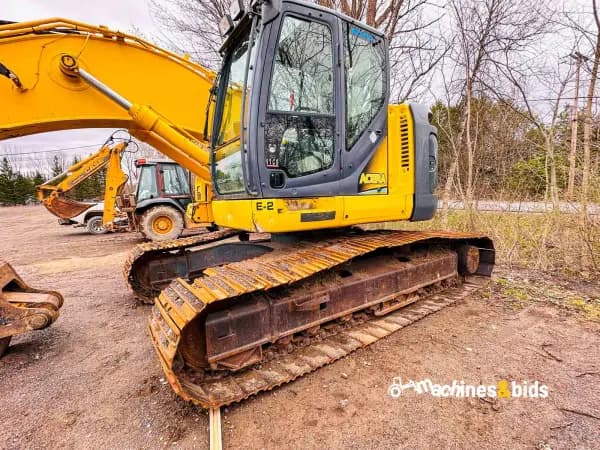 2012 KOBELCO SK215SR LC — photo 13
