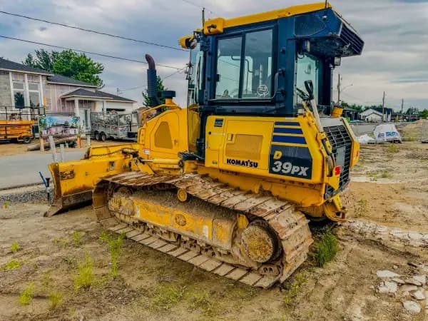 2018 KOMATSU D39PX-24 — photo 2