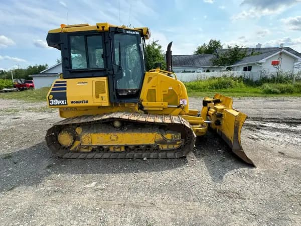 2019 KOMATSU D39PXi-24