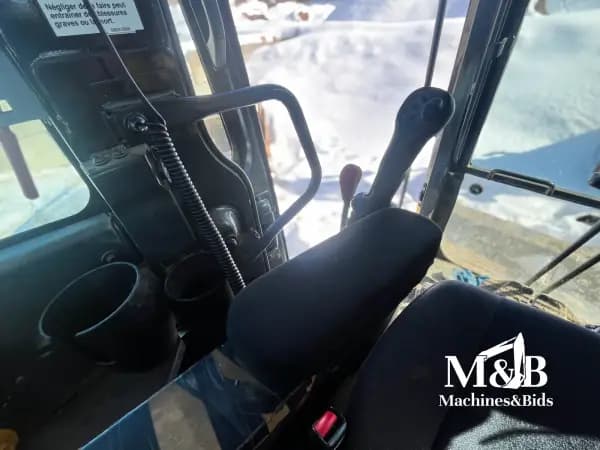 2023 KOMATSU PC138USLC-11 — photo 5