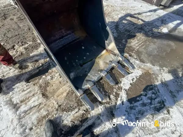2010 KOMATSU PC200 LC-8 — photo 6